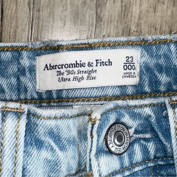 Abercrombie&Fitch Curve Love Ultra High Rise 90s Straight Jean size 23/000s - Picture 5 of 6